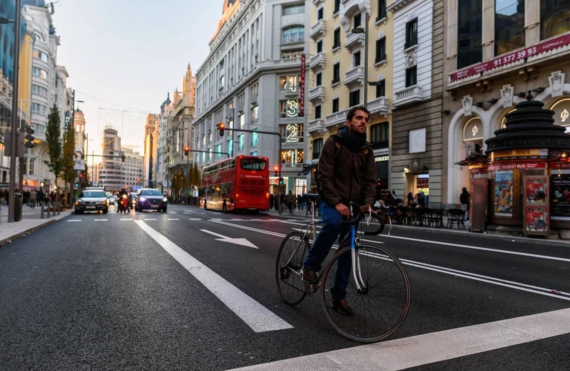 Apartamentos Day Madrid Callao Centro Gran Via Sol Malasana Dış mekan fotoğraf