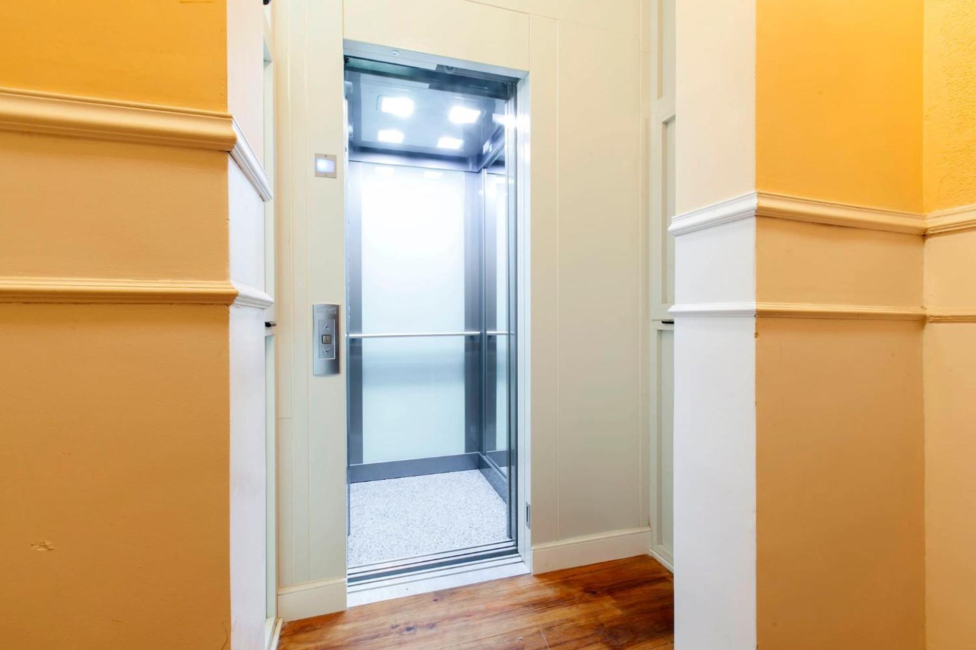 Apartamentos Day Madrid Callao Centro Gran Via Sol Malasana Dış mekan fotoğraf