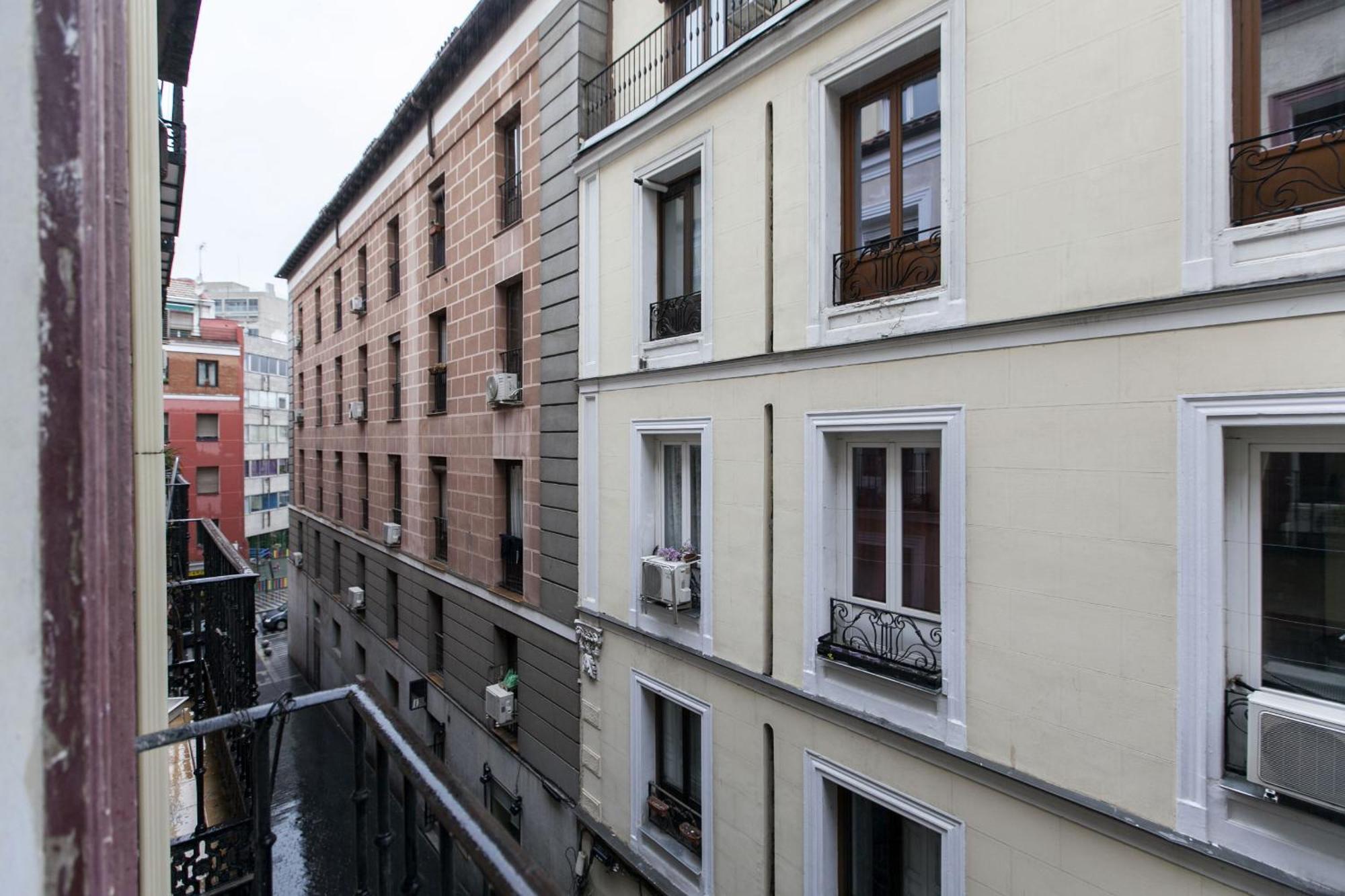 Apartamentos Day Madrid Callao Centro Gran Via Sol Malasana Dış mekan fotoğraf