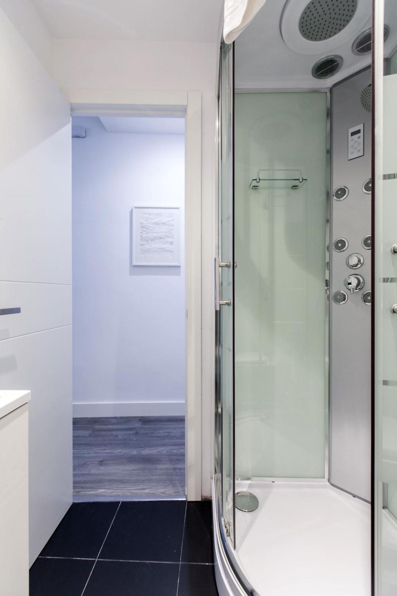 Apartamentos Day Madrid Callao Centro Gran Via Sol Malasana Dış mekan fotoğraf