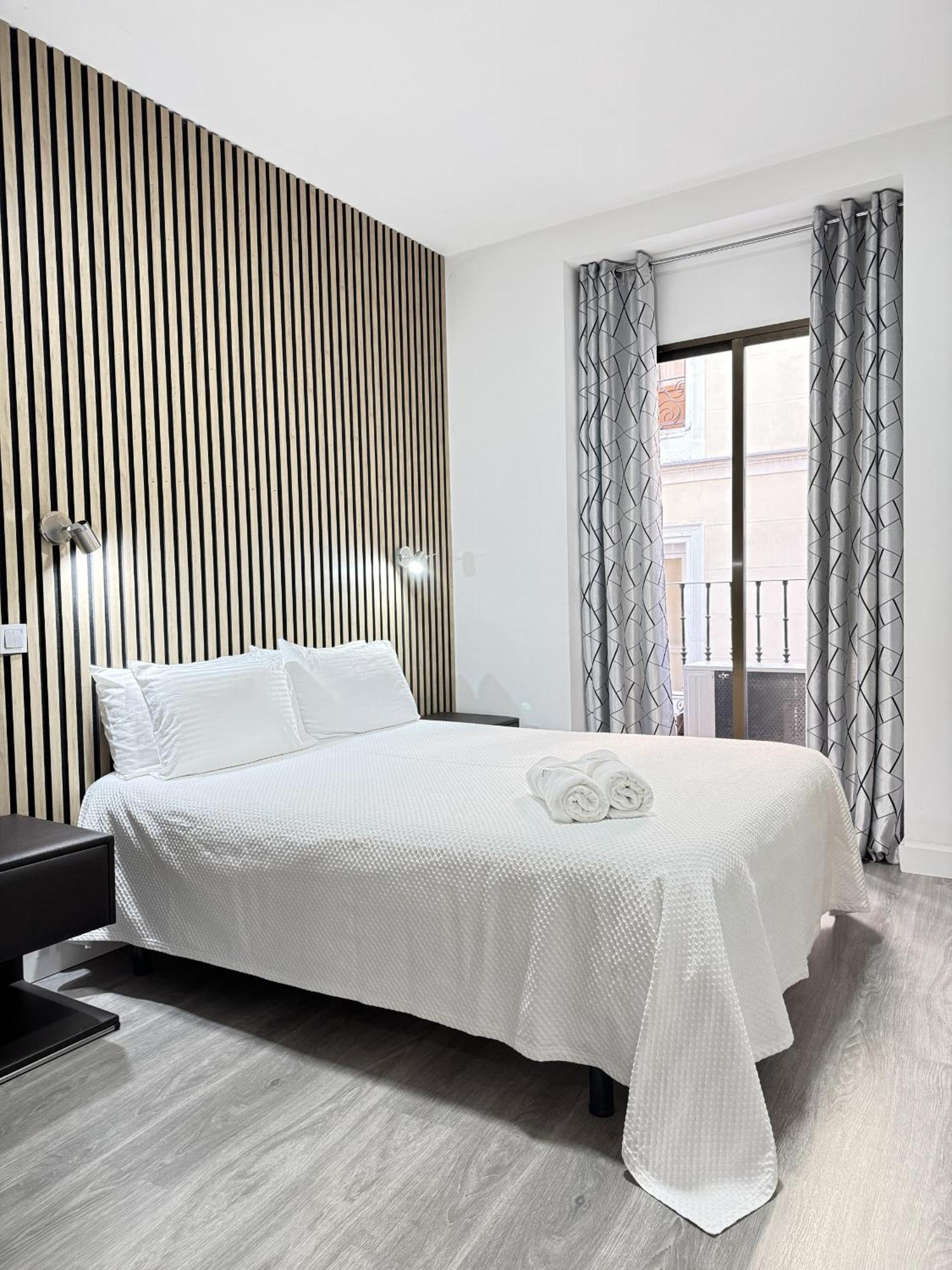 Apartamentos Day Madrid Callao Centro Gran Via Sol Malasana Dış mekan fotoğraf